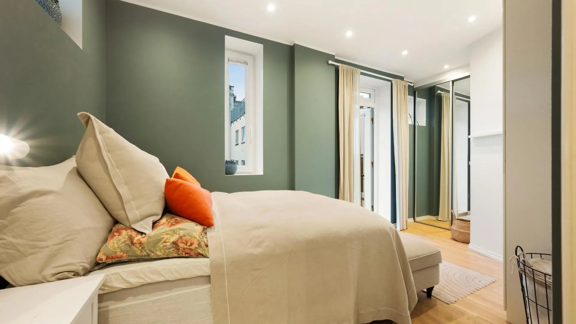 Luxury Summer Apartment With Balcony Near Bryggen Μπέργκεν
