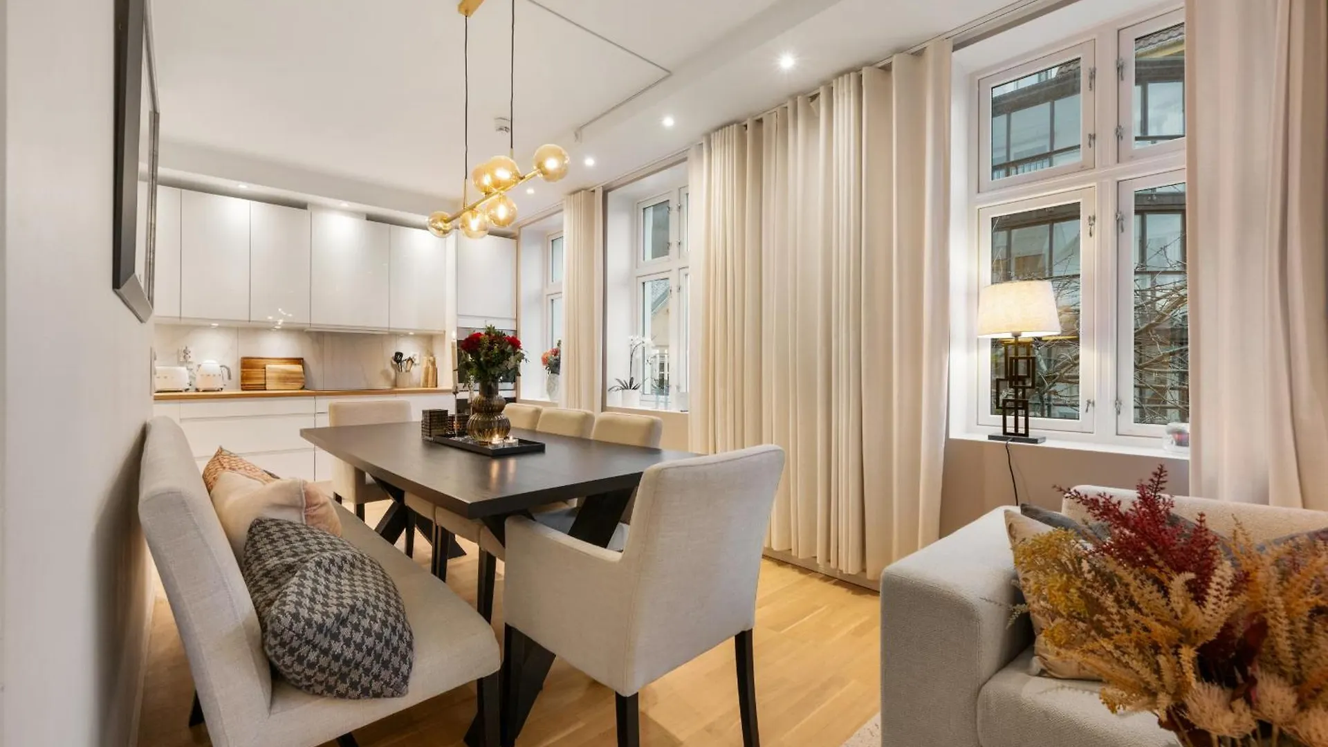 Luxury Summer Apartment With Balcony Near Bryggen Μπέργκεν 0*,  Νορβηγία