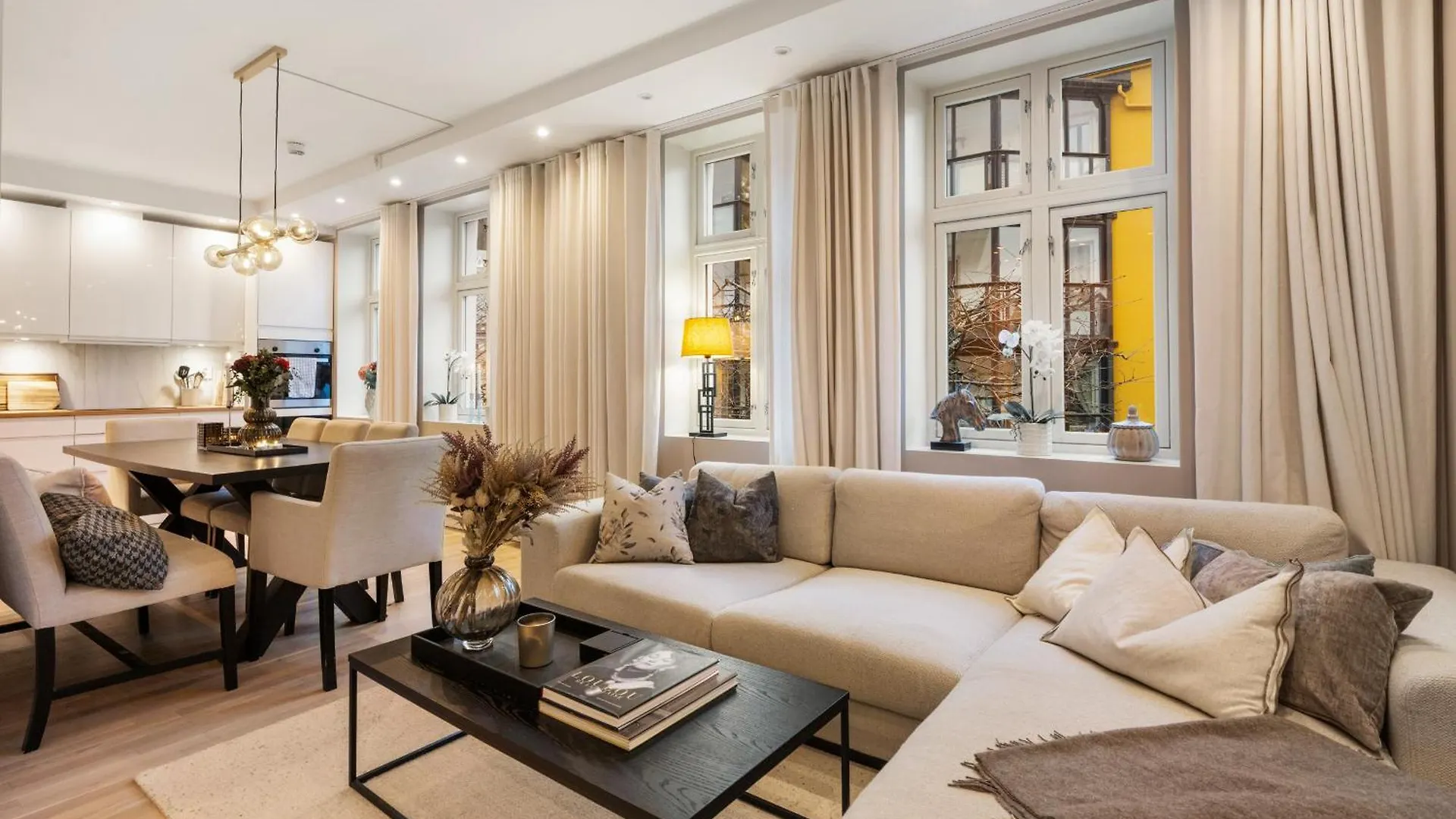Luxury Summer Apartment With Balcony Near Bryggen Μπέργκεν